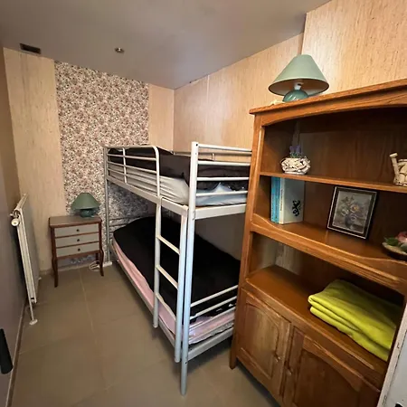 אכסניה Le Petit Dome ביבר