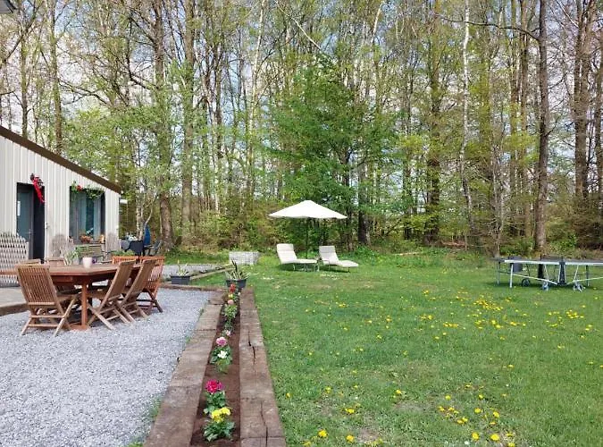 Le Petit Dome Lodge *